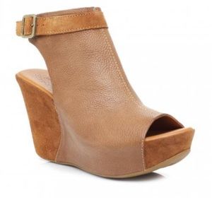 Kork-Ease Berit - nude. Never worn. Size 8